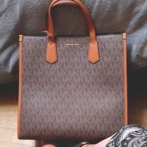 New Michael Kors Large purse